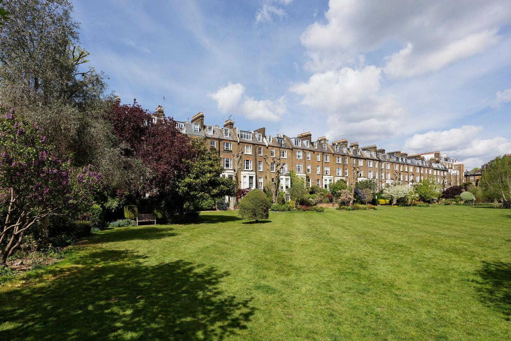 Veeve - The Maida Vale Garden Apartment London